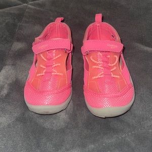 OshKosh toddler 8M pink and orange everplay sneaker/sandal